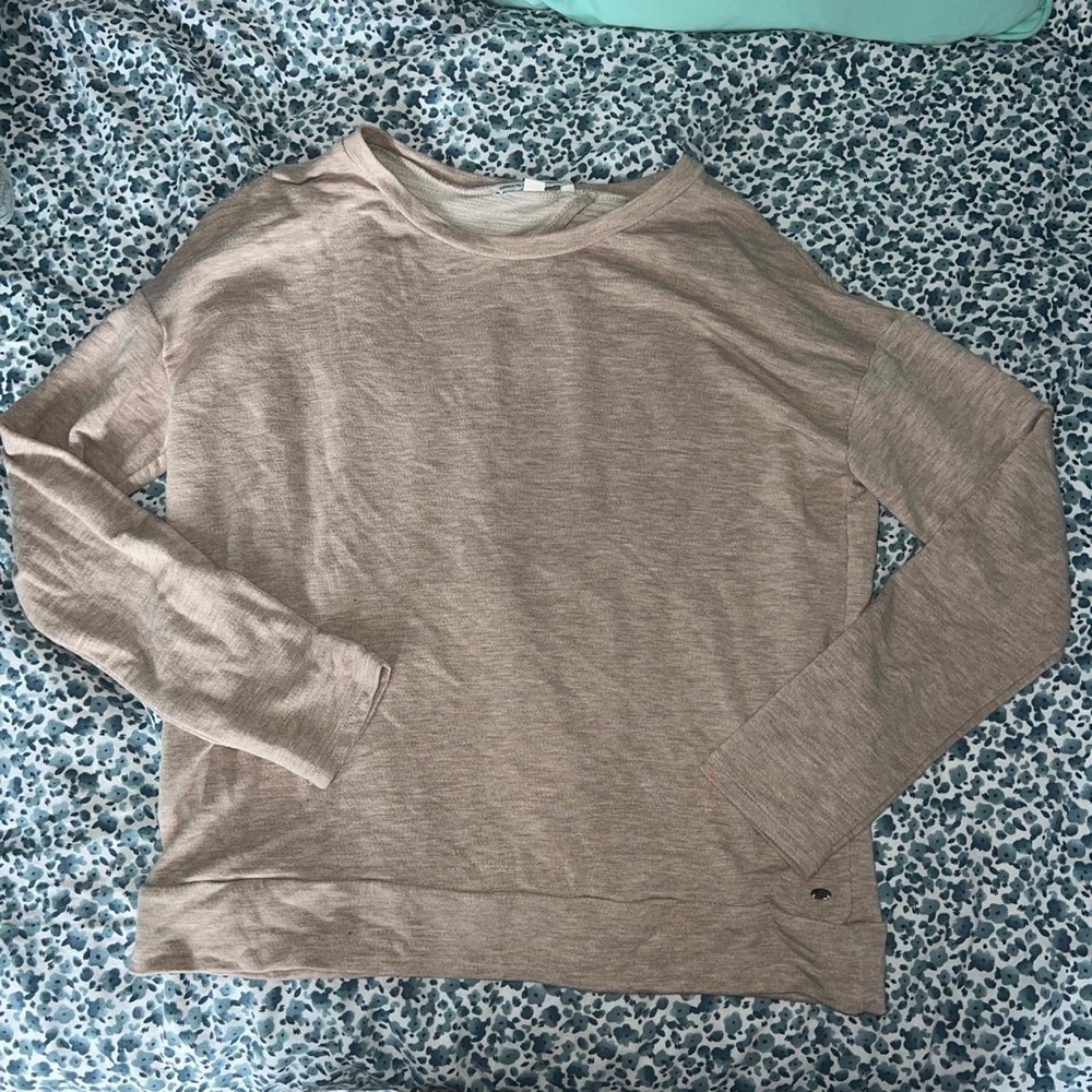 AMERICAN EAGLE CUT OUT BACK SWEATER